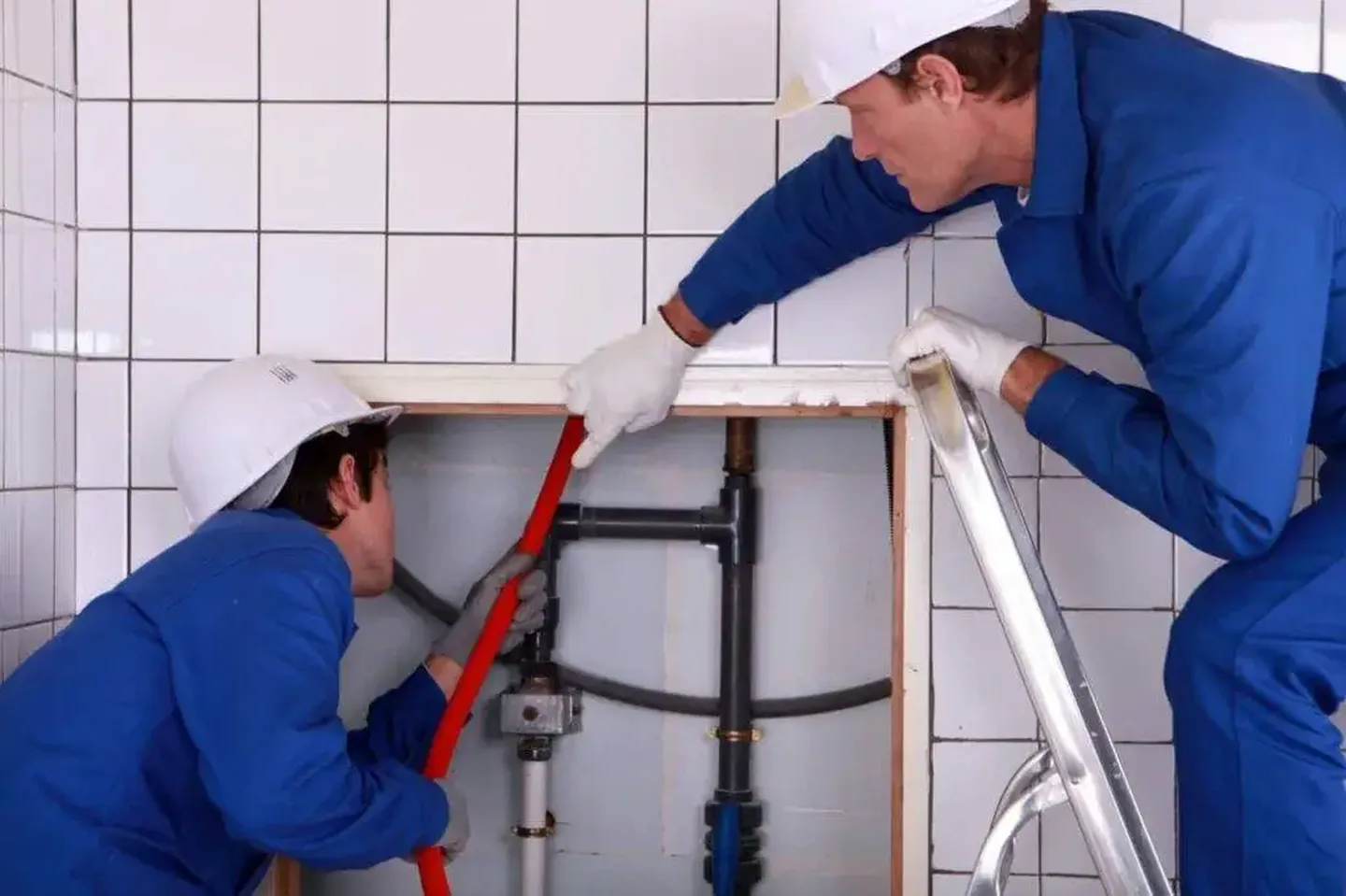 Plombier à Paris — par Plombier Paris 11, LA PLATEFORME DES OUVRIERS, SOS Urgence Chauffagiste Paris 11 Pas Cher, Débouchage Canalisation, Dépannage