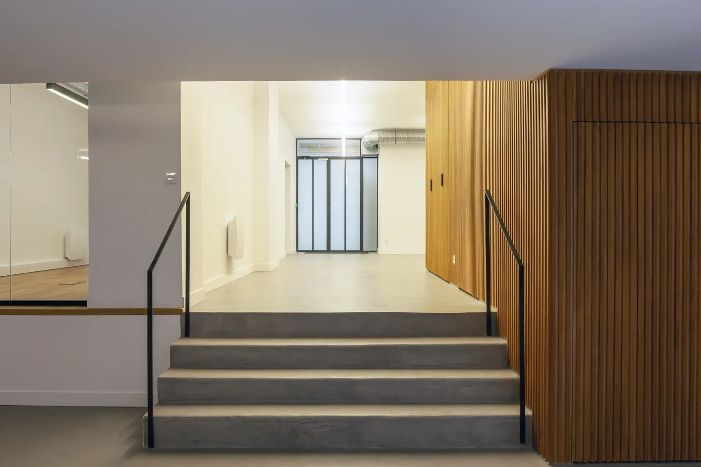 Réalisation 4 — Menuisier — par AMH - Agencement — à Paris