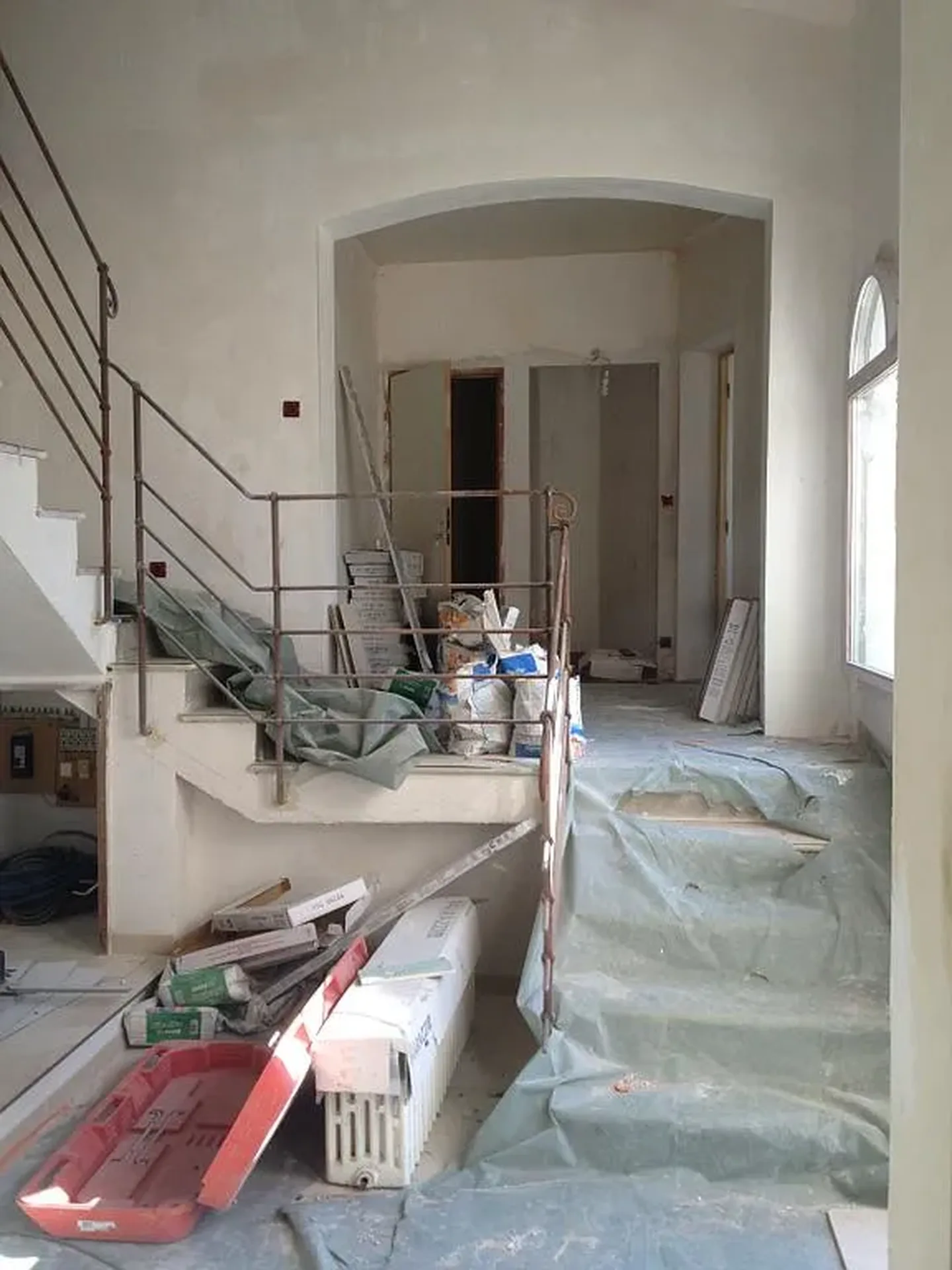 Rénovation par les Ets DANIEL M.K. à Marseille — Maçon — par Etablissements Daniel M.k.