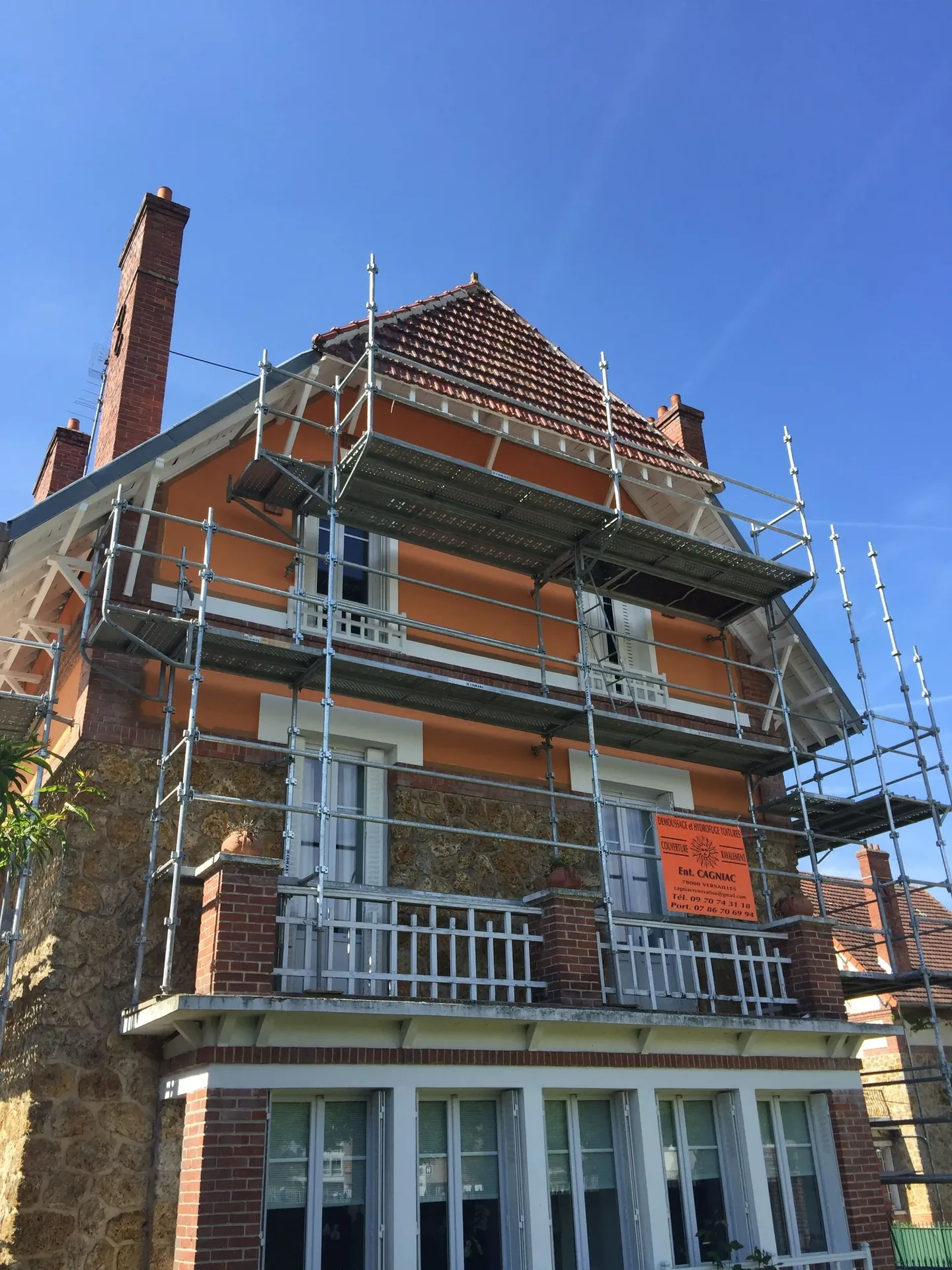 Photo de KARL CAGNIAC (FRANCE RENOV HABITAT), Couvreur à Bordeaux