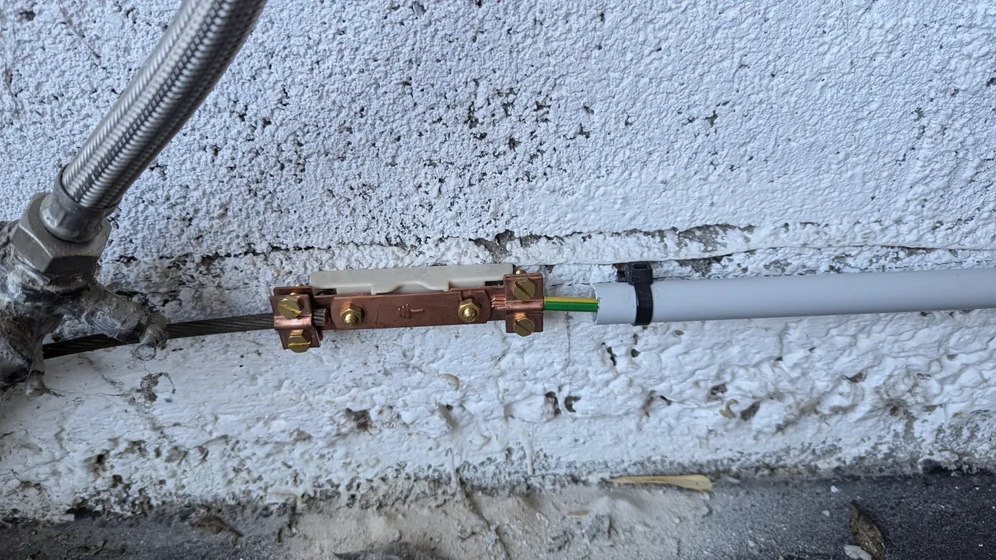 Photo de Coup de Ju, Électricien à Nantes