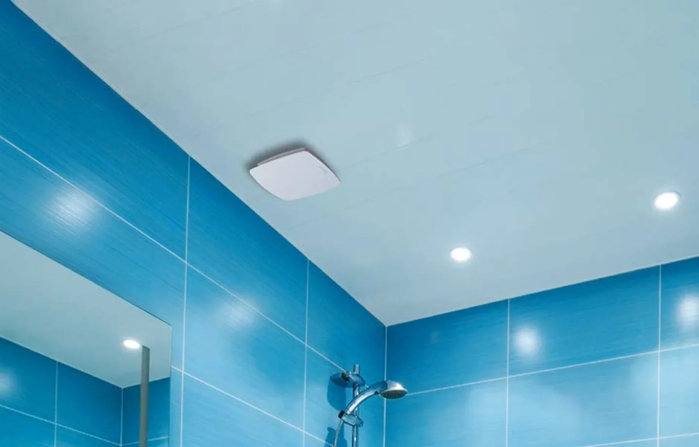 VMC dans une salle de bain à Saint-Sébastien à Nantes — Électricien — par IDTECTE - Antoine GUESPIN - Électricien à Nantes, rénovation, neuf, chauffage, vmc…