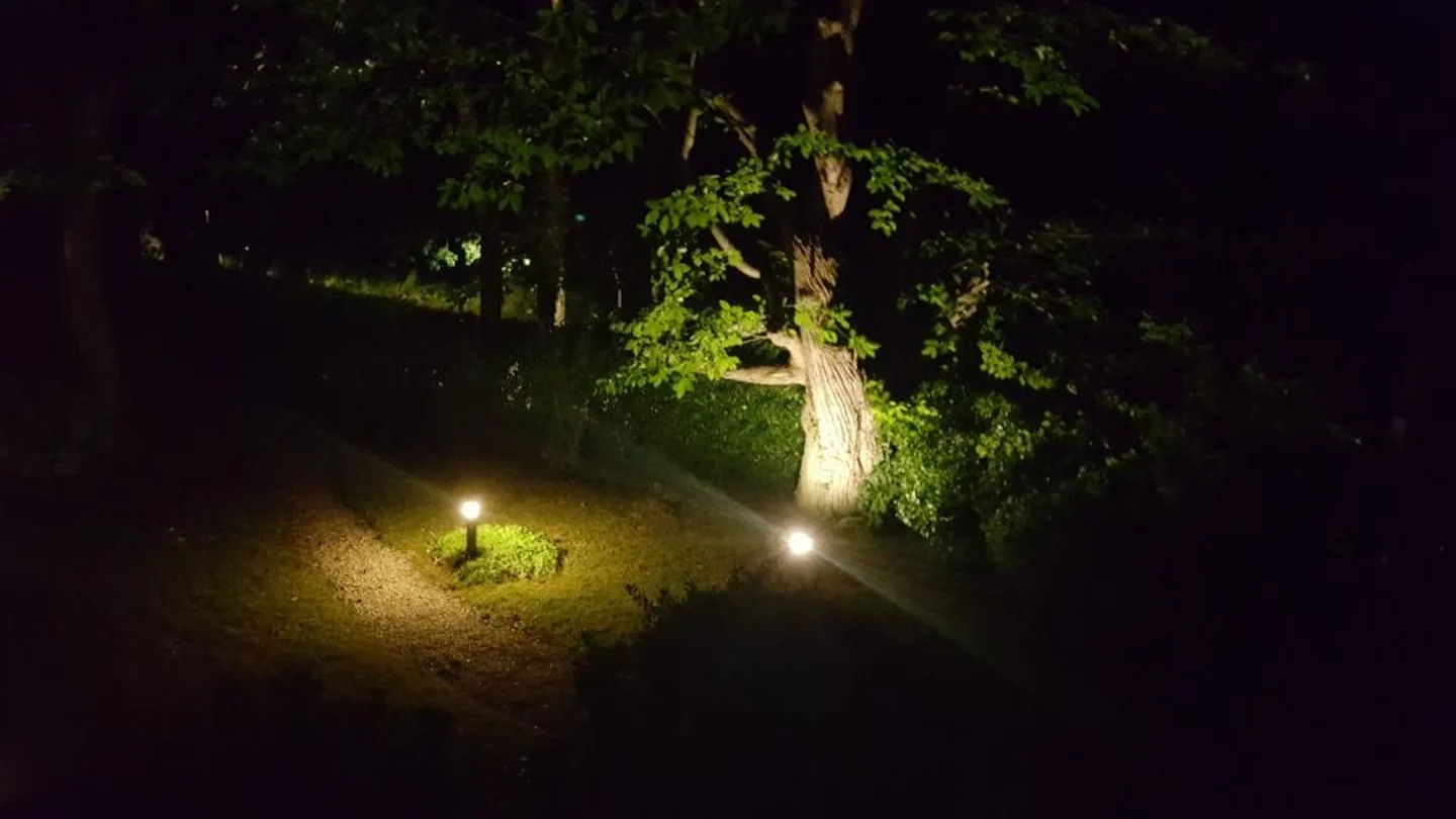 Réalisations éclairage jardin à Nantes — Électricien — par CHAUMET Patryck Electricité Nantes