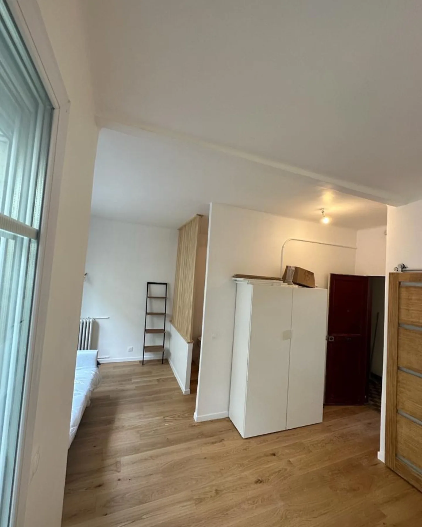 Rénovation complète appartement Montrouge résultat final après travaux AZ Batiments à Paris — Plombier — par Entreprise de rénovation Paris & IDF
