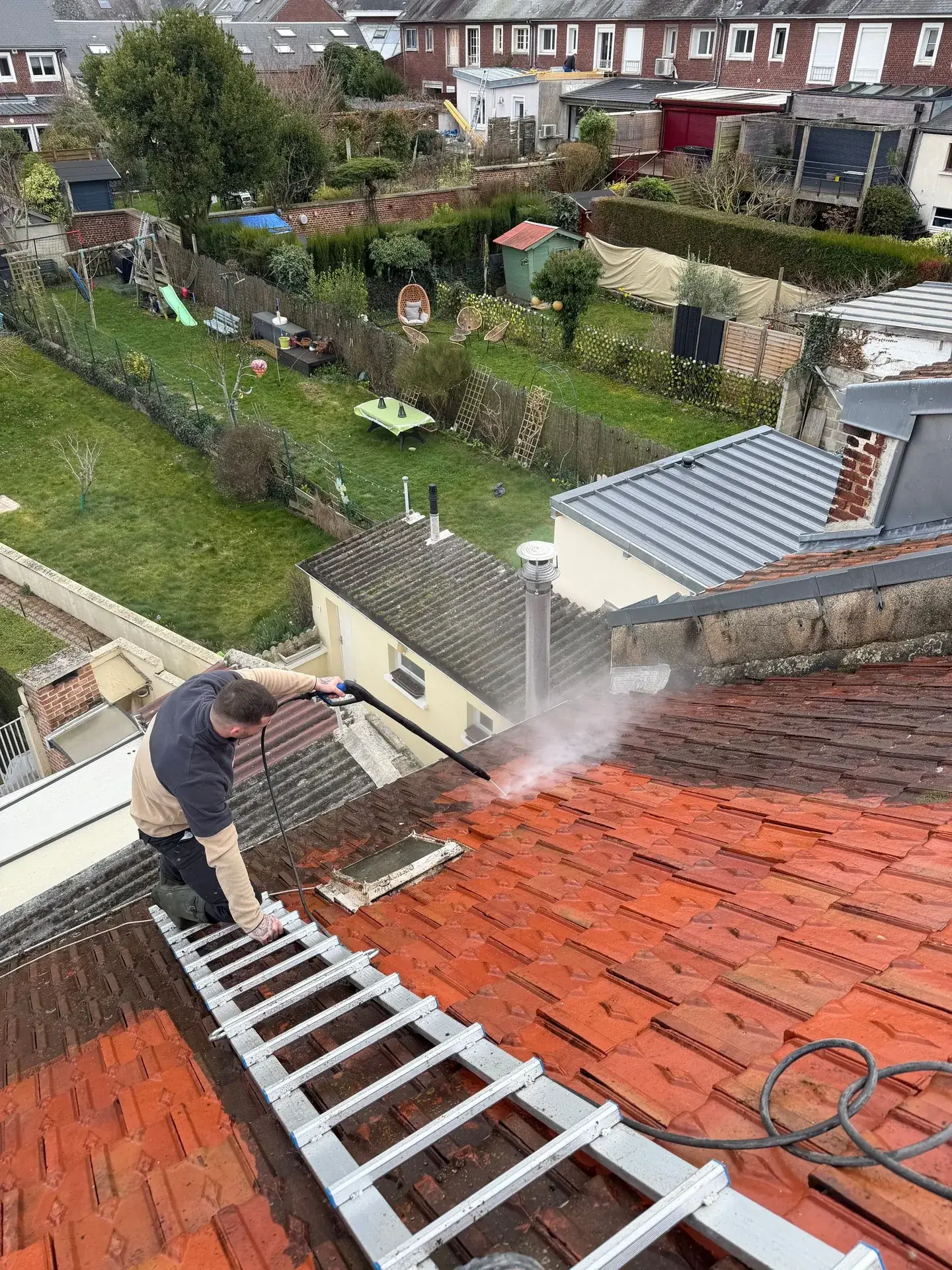 Maçon à Amiens — par J.Maçonnerie des Hauts de France