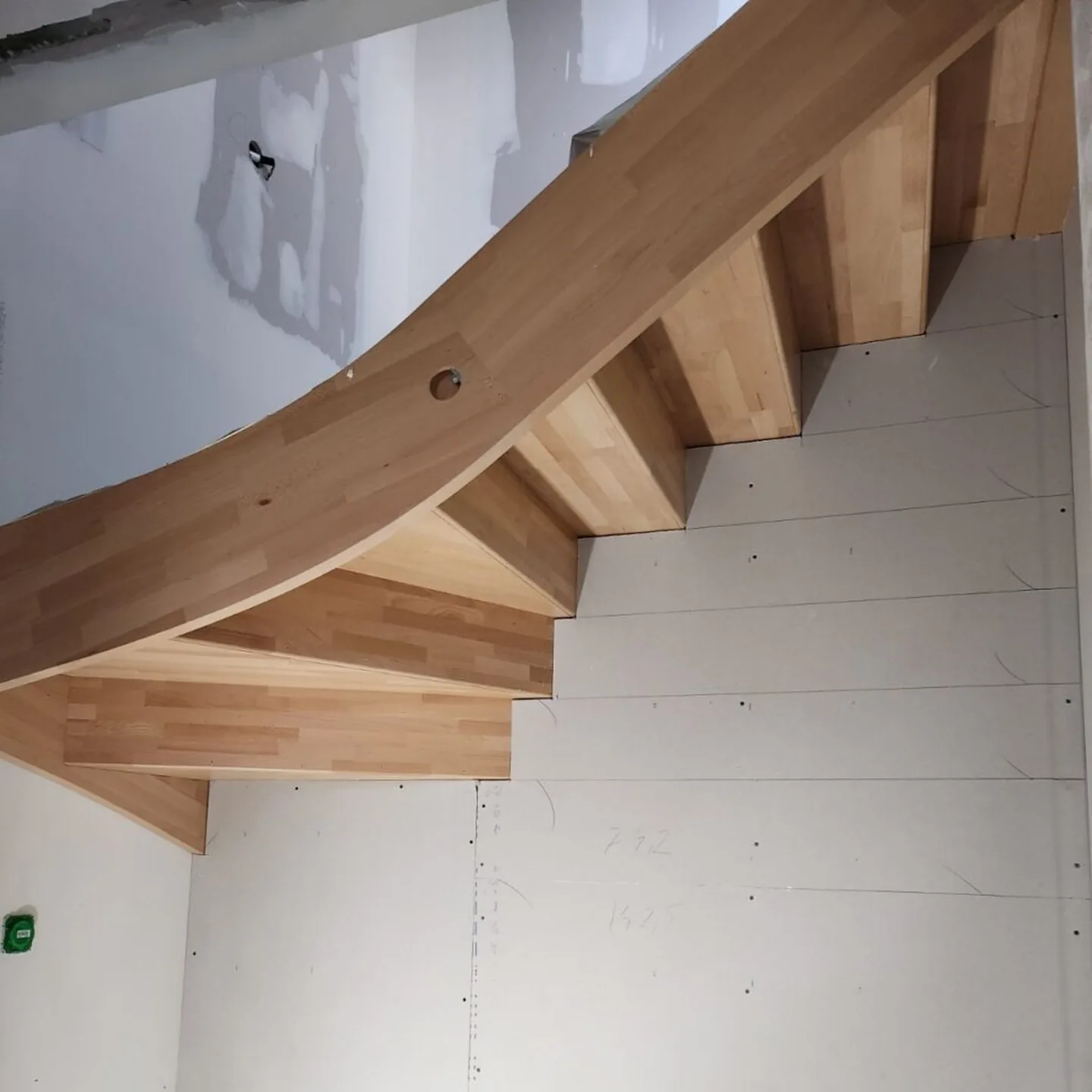 Réalisation 4 — Menuisier — par Avenir IsoBat — à Caen