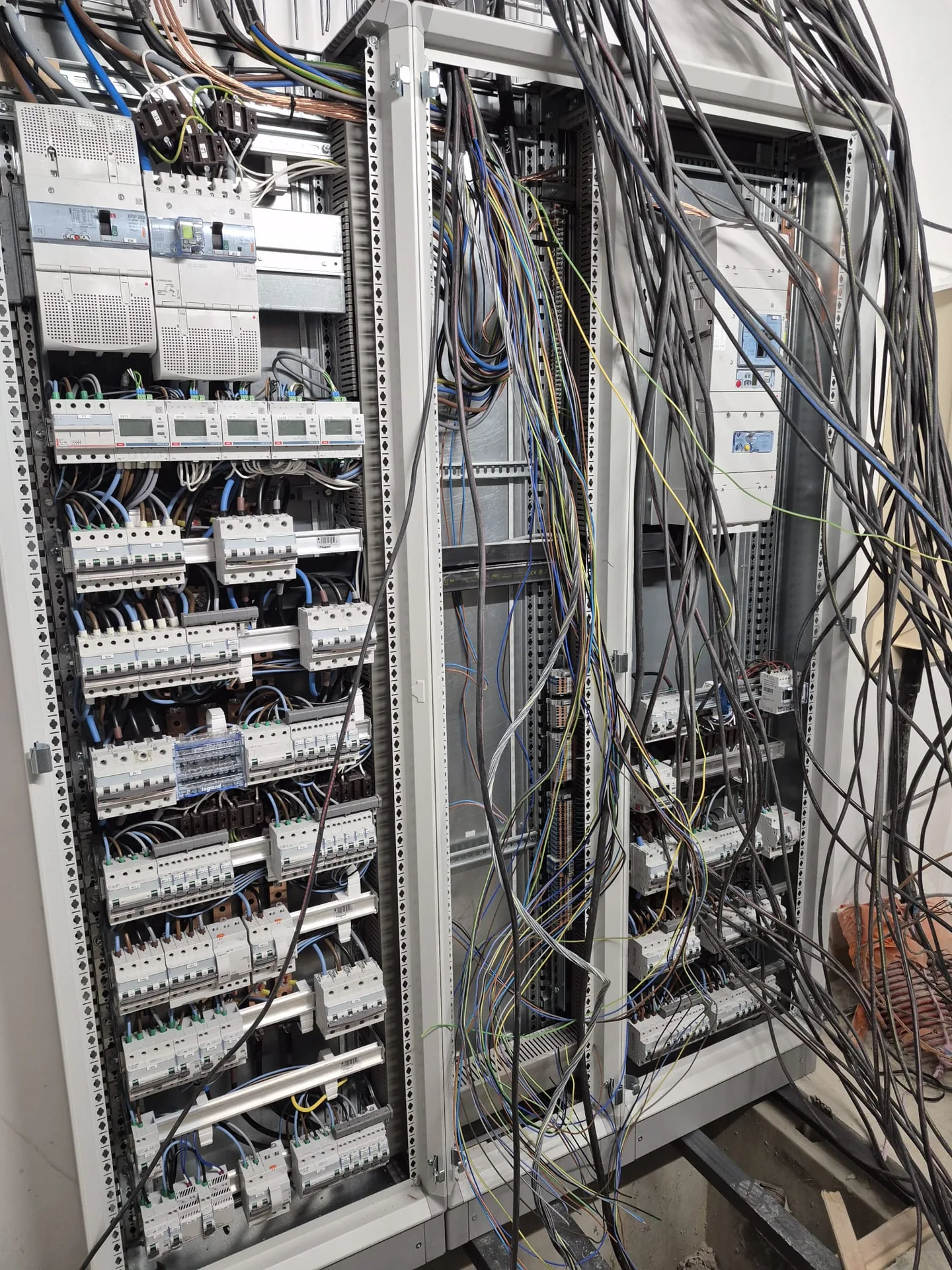 Photo de couverture de Oscar Elec, Électricien à Metz