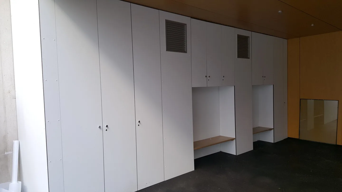 20151030 133709 — Menuisier — par Atelier Pierre Sbaïz — à Reims
