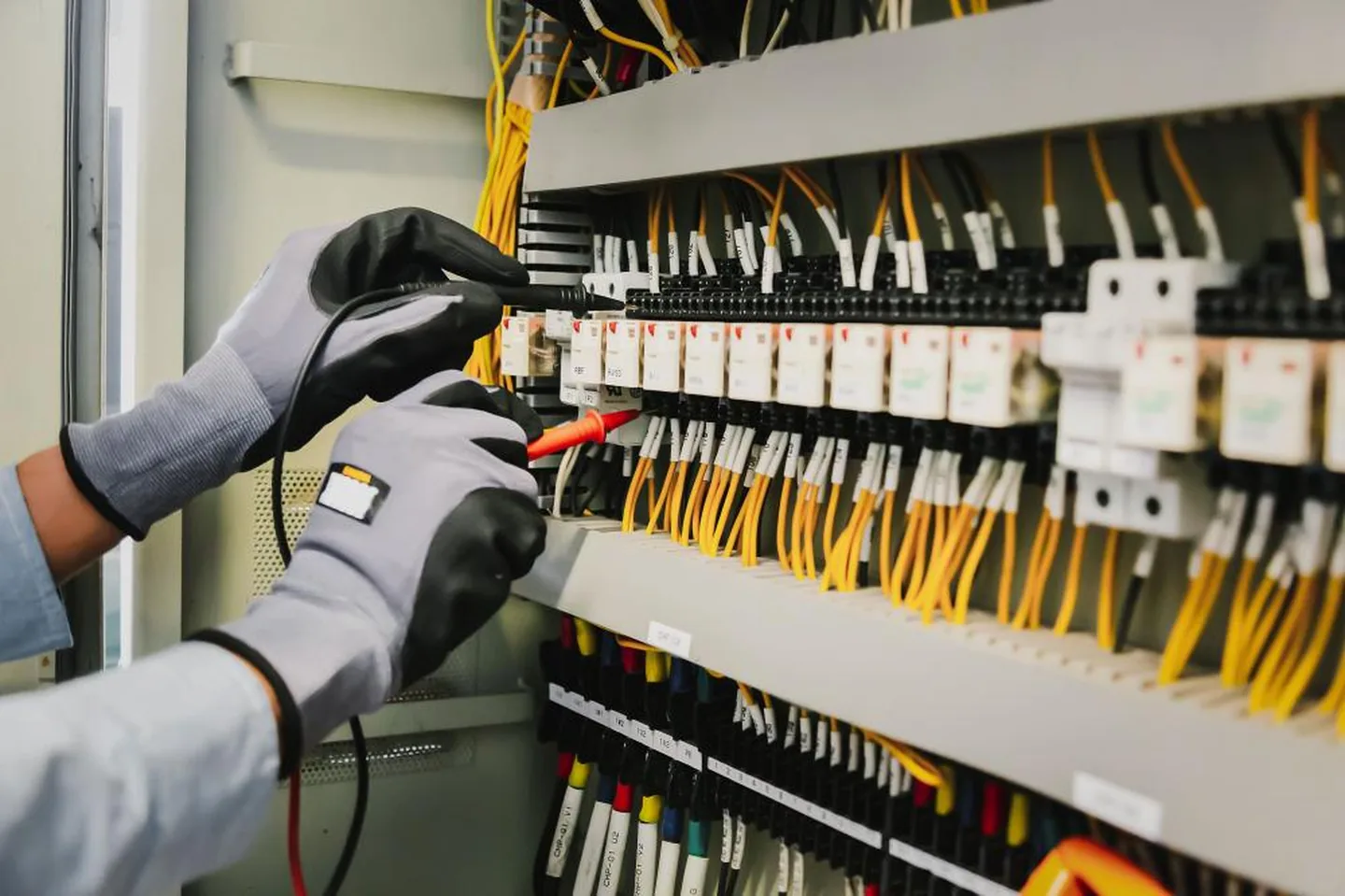 Electricité à Dijon — Électricien — par Votre électricien à dijON - Yohan Électricien
