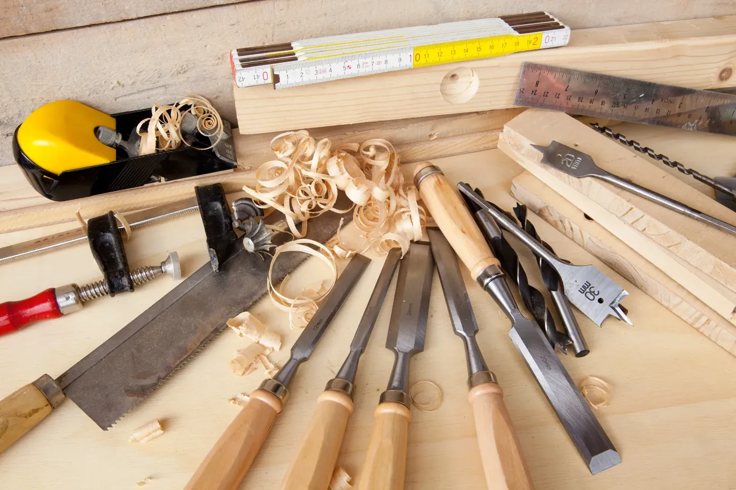 Menuisier à Tours — réalisation 3 — par Votre artisan ménuisier - poseur en intérieur et extérieur à Le Grand Lucé