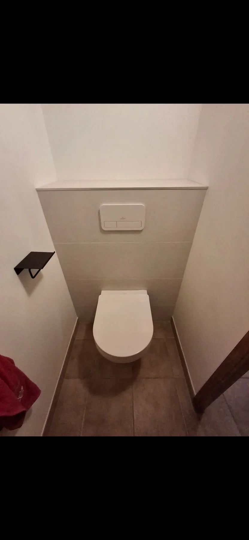 Rénovation de WC avec cuvette suspendue — Plombier — par CBS Plomberie — à Lyon